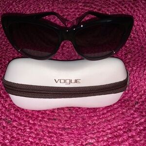 Like New Vogue VO2726-S Woman’s Sunglasses